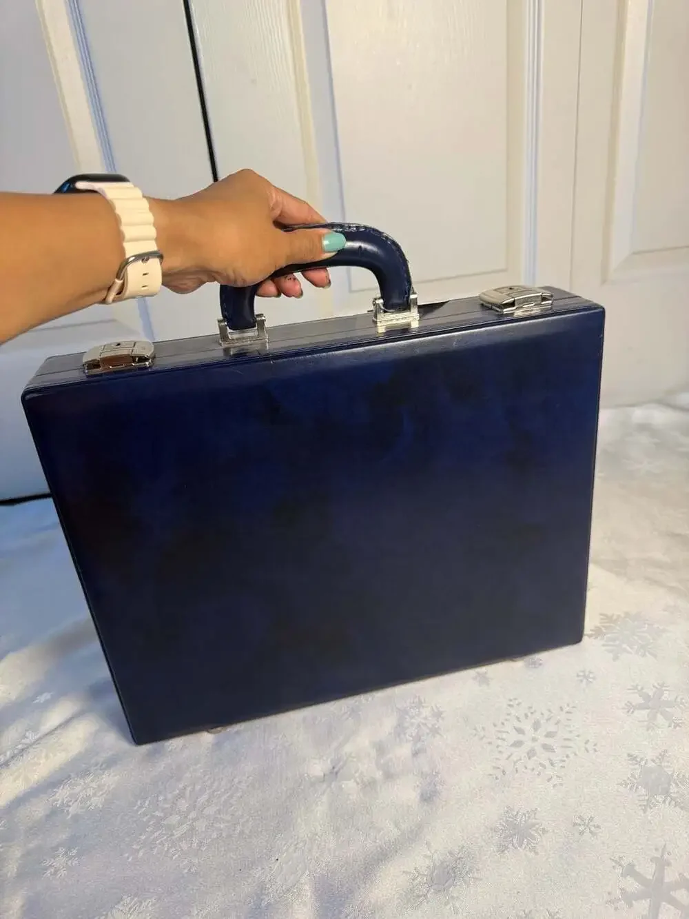 Vintage Navy Blue Hard Shell Attaché Briefcase Silver Lock Lawyer Office Y2K
